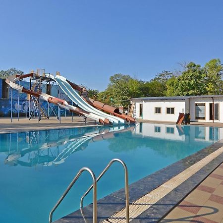 Oyo Midway Park Resort Atgaon Zewnętrze zdjęcie